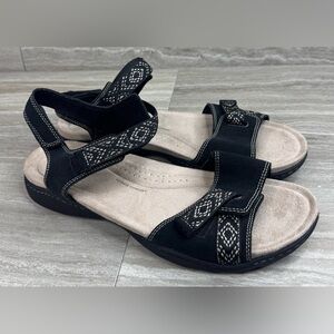 Clarks Collection Amanda Sprint Strappy Sandals Womens Size 11